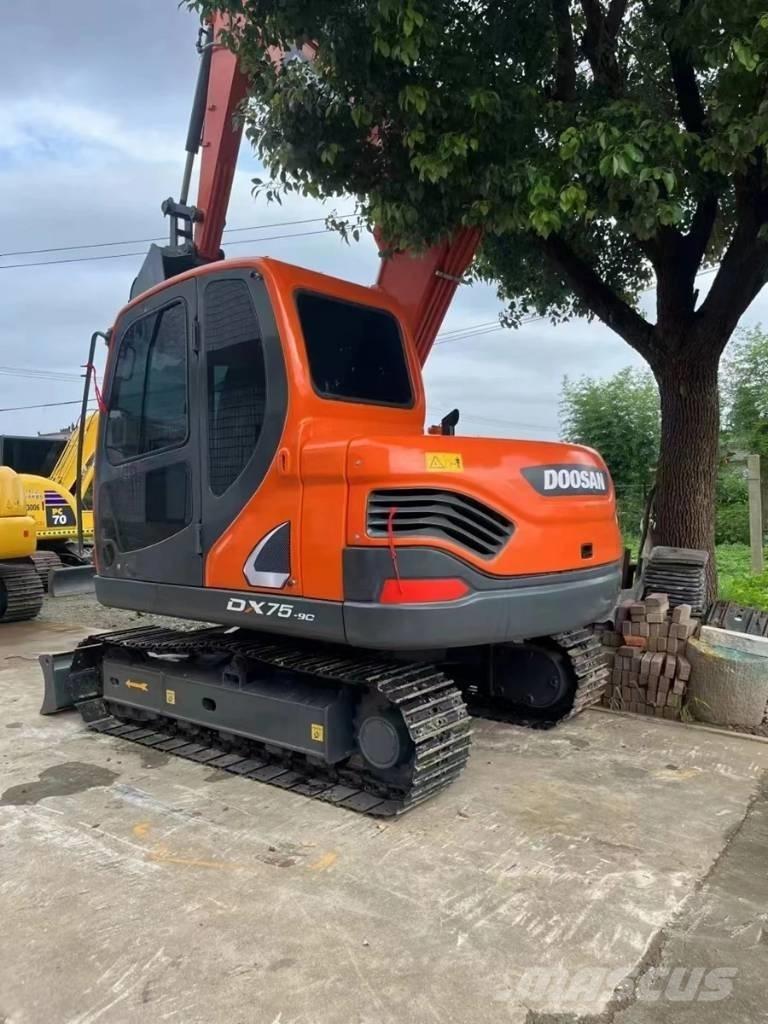 Doosan DX75-9C Vidēja lieluma ekskavatori 7 t - 12 t