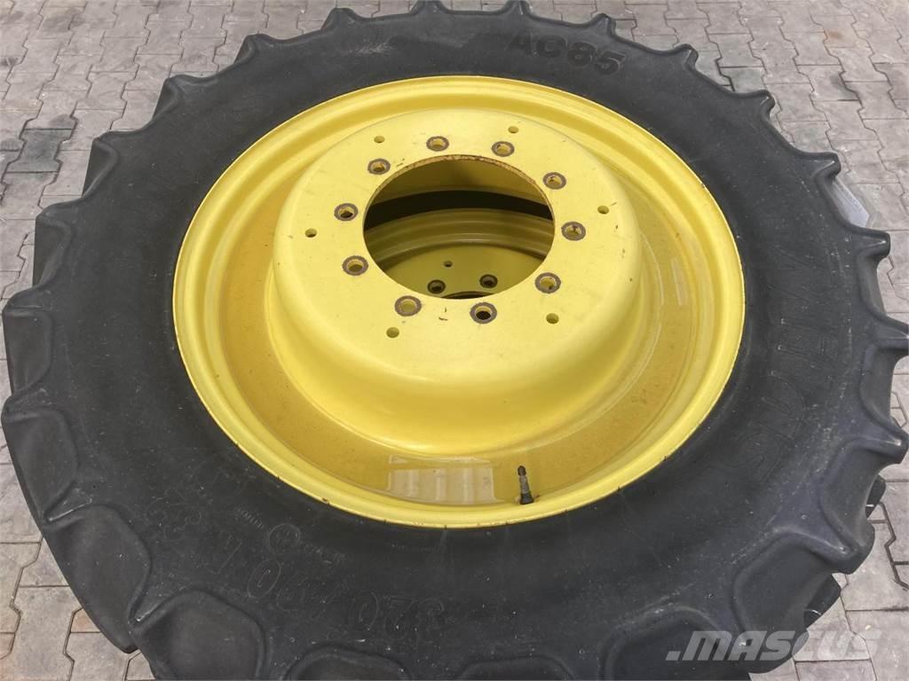 Mitas 320/90R32 Riepas, riteņi un diski