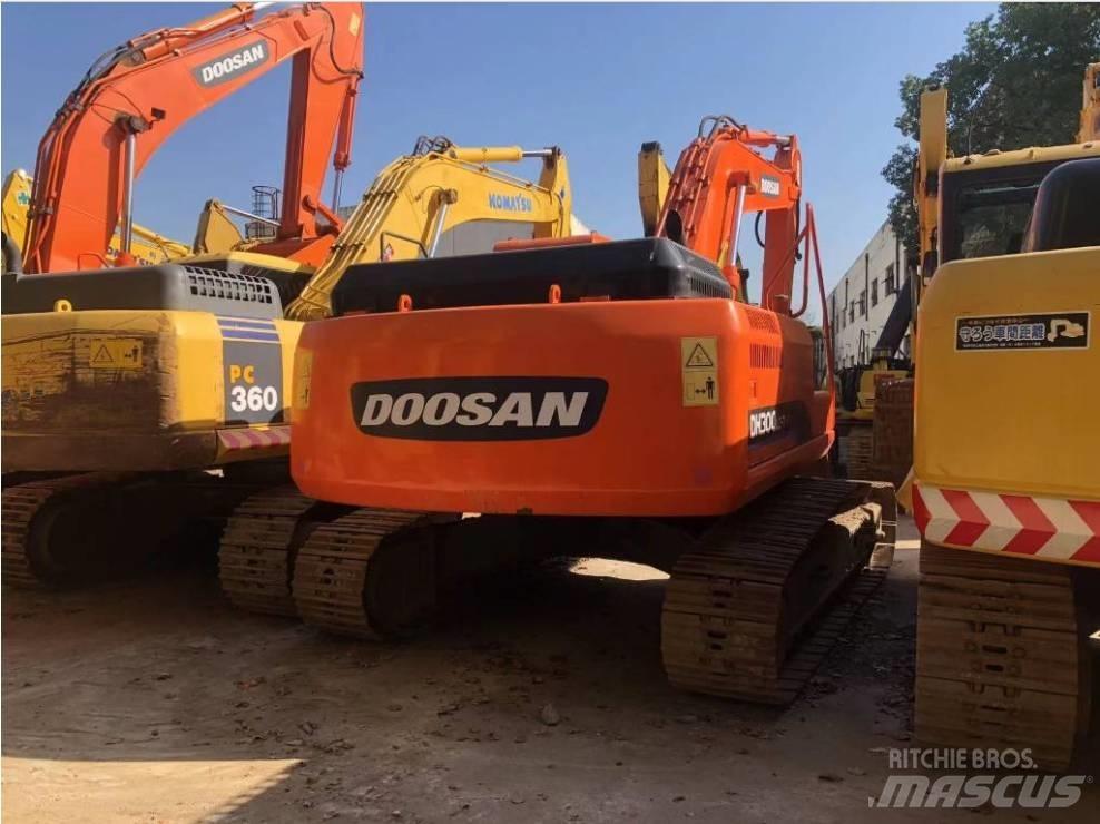 Doosan 225 LC Kāpurķēžu ekskavatori