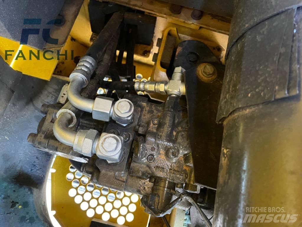 Komatsu PC 56-7 Kāpurķēžu ekskavatori