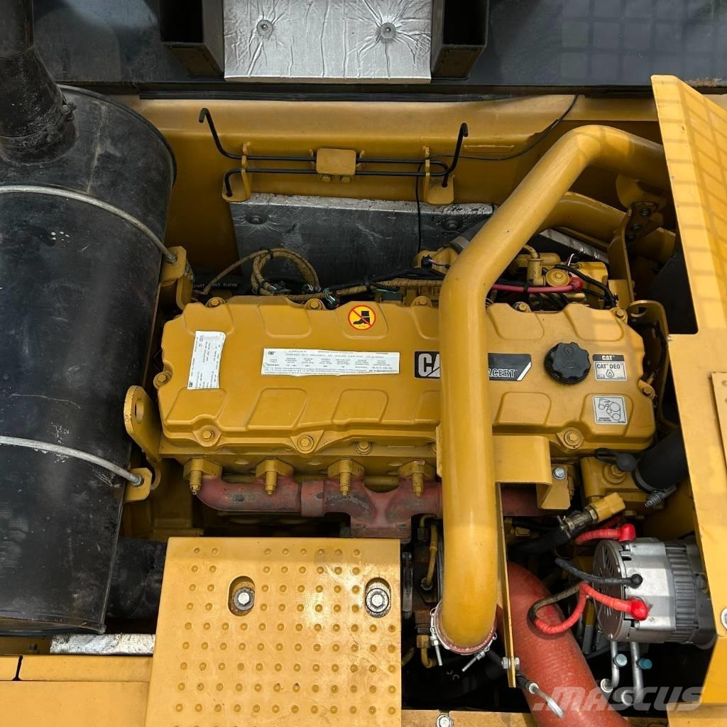 CAT 336D Kāpurķēžu ekskavatori