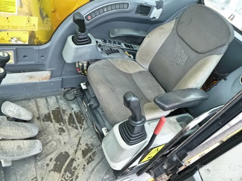 JCB JS 145 LC Kāpurķēžu ekskavatori