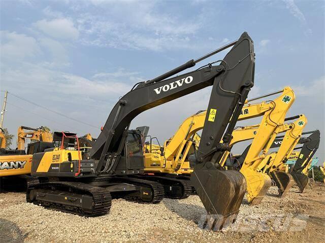 Volvo EC240 Kāpurķēžu ekskavatori