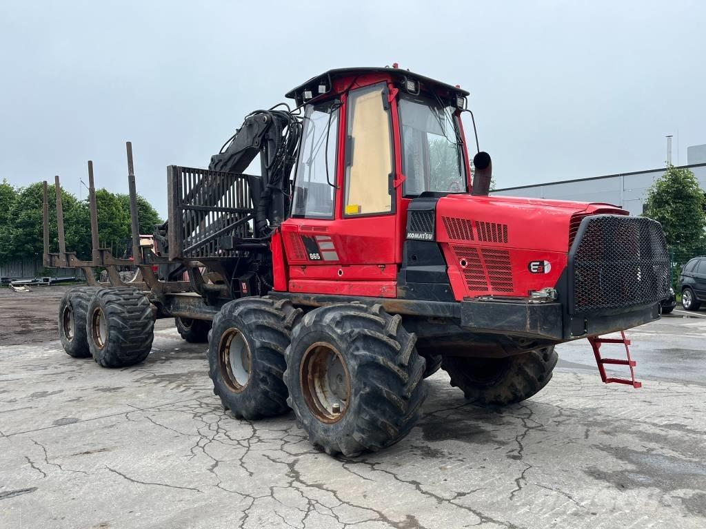 Komatsu 865 Forvarderi