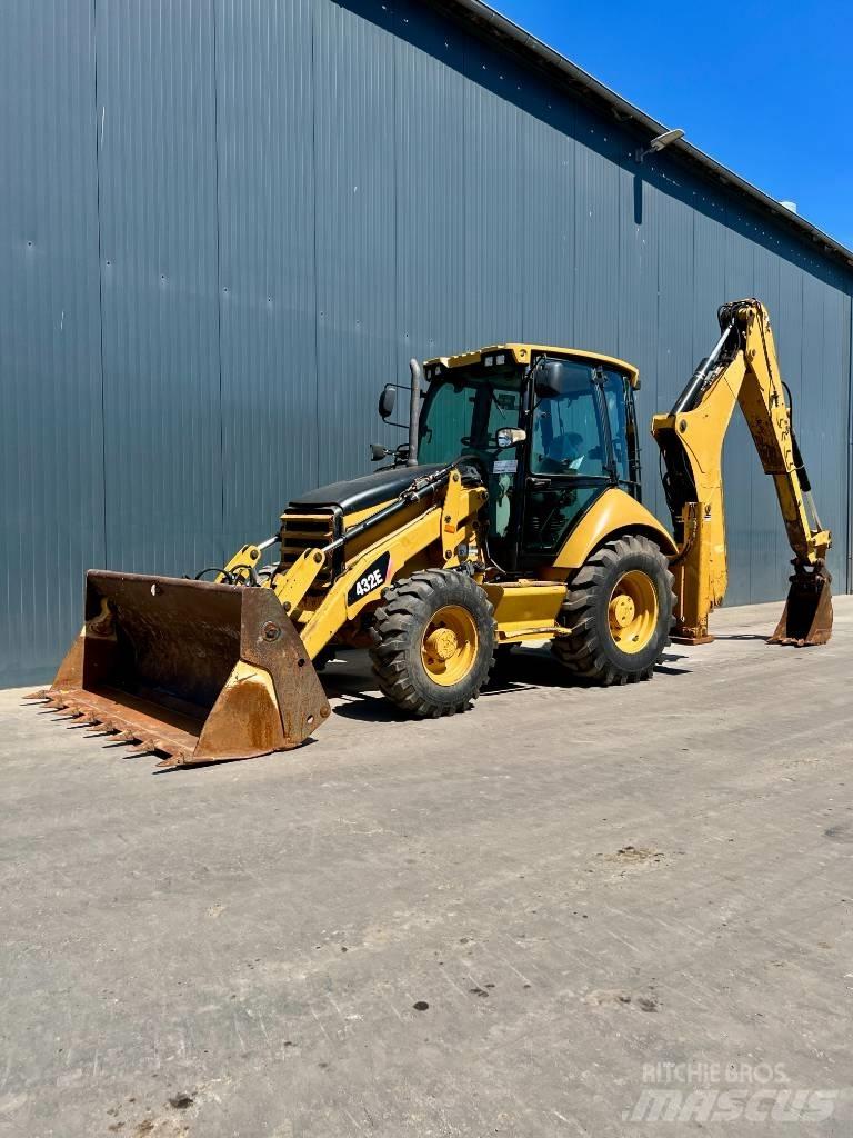 CAT 432E Ekskavatori-iekrāvēji