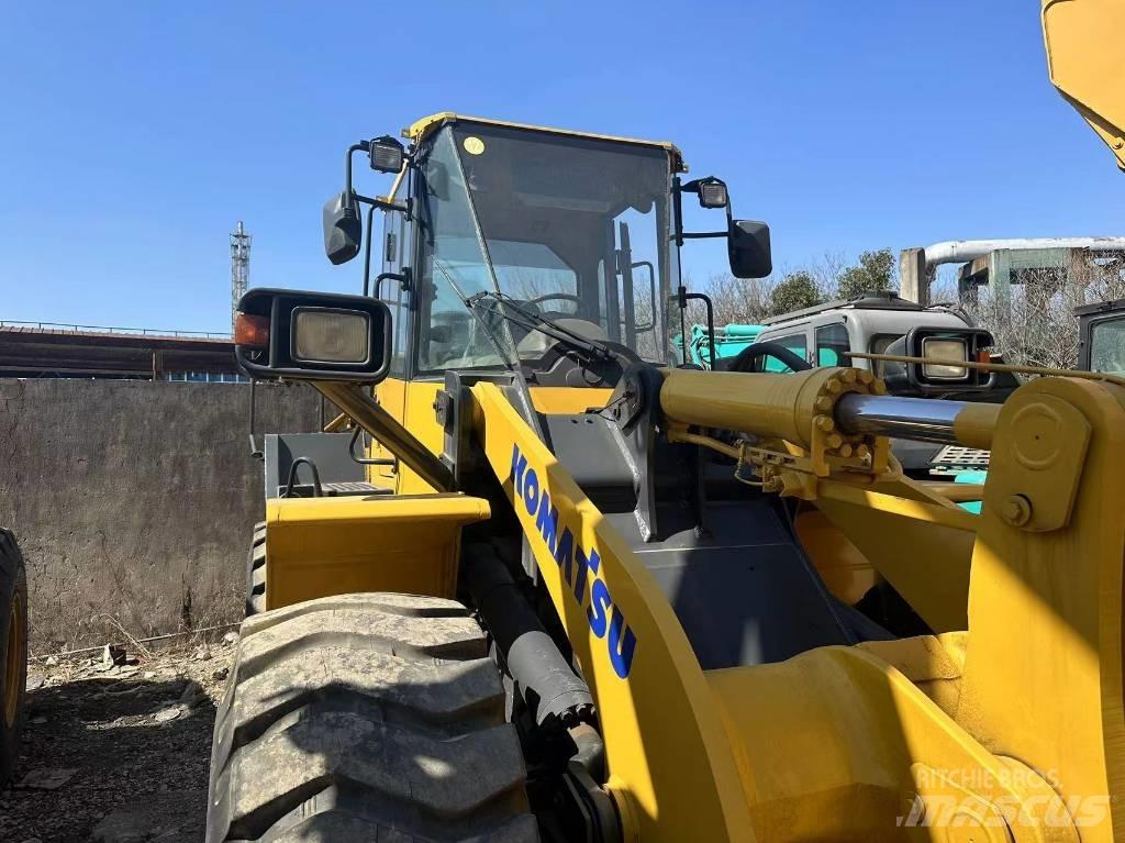 Komatsu WA380-6 Iekrāvēji uz riteņiem