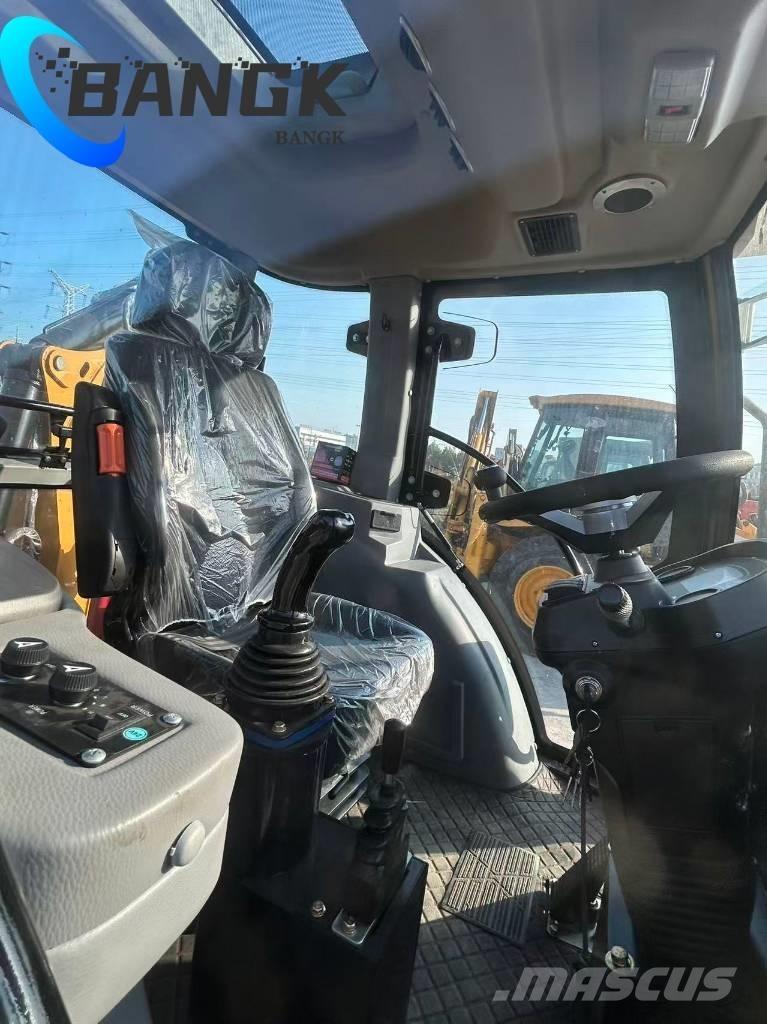 CAT ERPILAR-420F Ekskavatori uz riteņiem