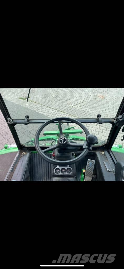John Deere 1905 Mauriņa traktors