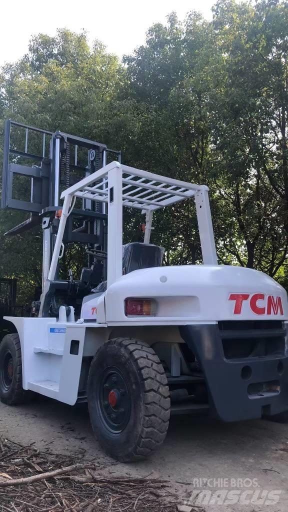 TCM 100 Tehnika ar dīzeļa dzinēju