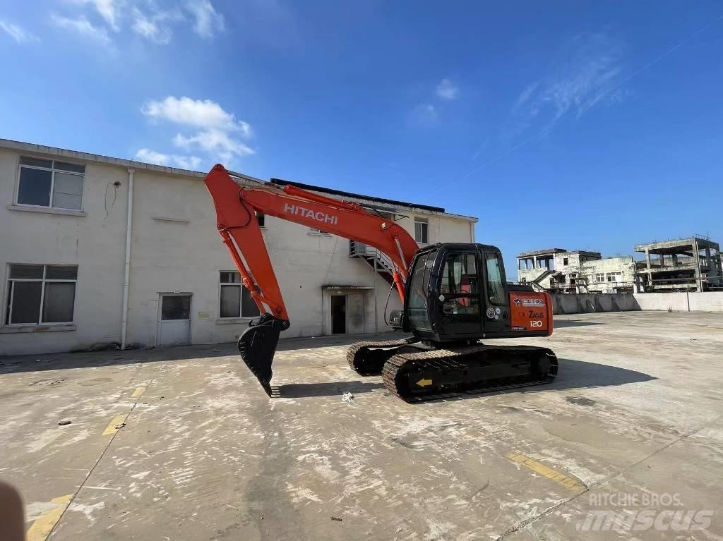 Hitachi ZX 120 Kāpurķēžu ekskavatori