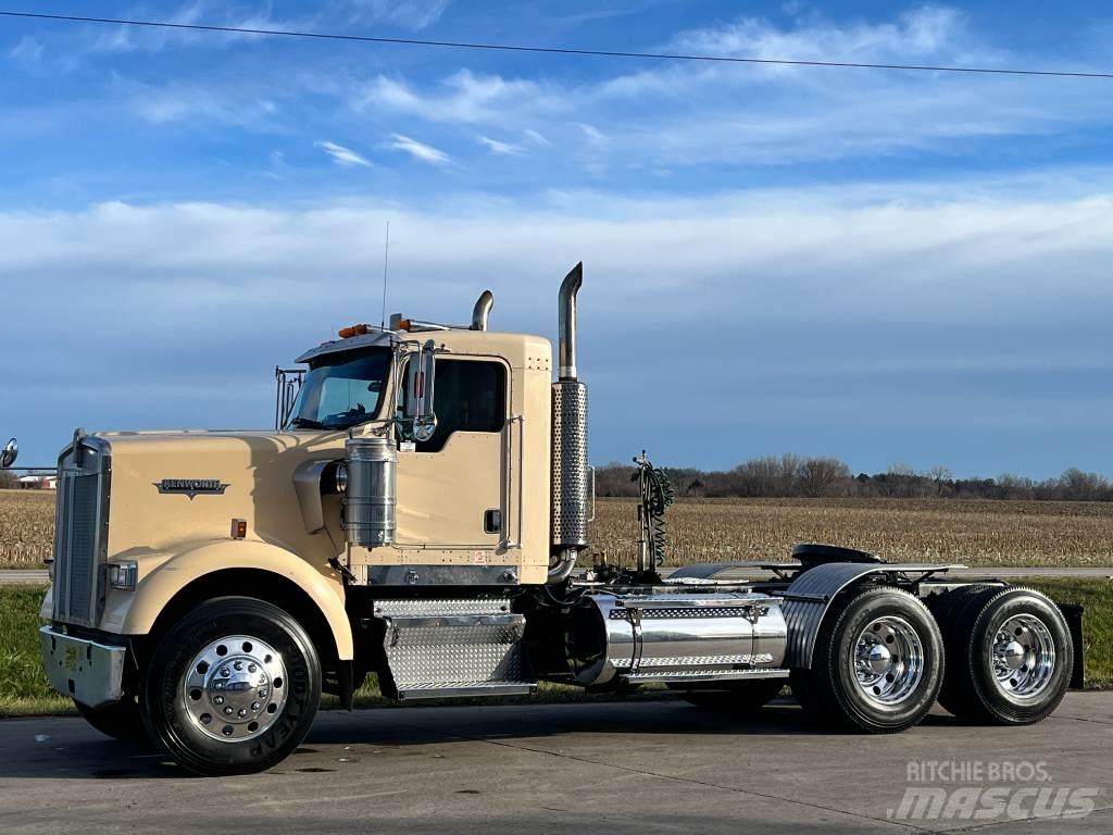 Kenworth W 900 Vilcēji