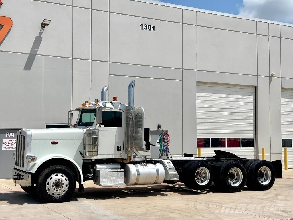 Peterbilt 388 Vilcēji