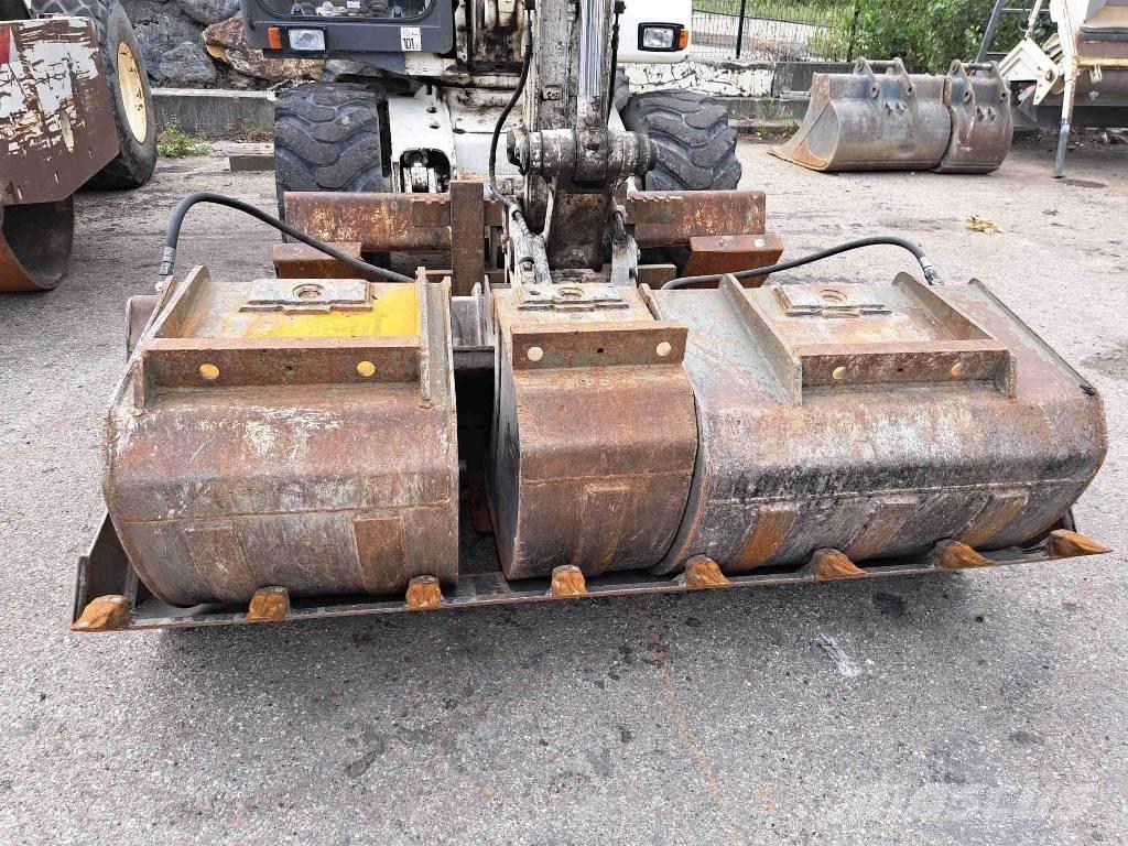 Mecalac 12 MTX Ekskavatori uz riteņiem