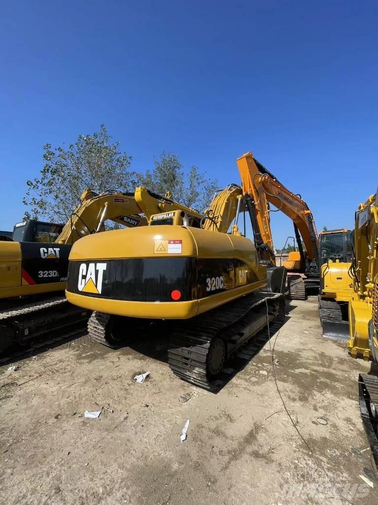 CAT 320 GC Kāpurķēžu ekskavatori