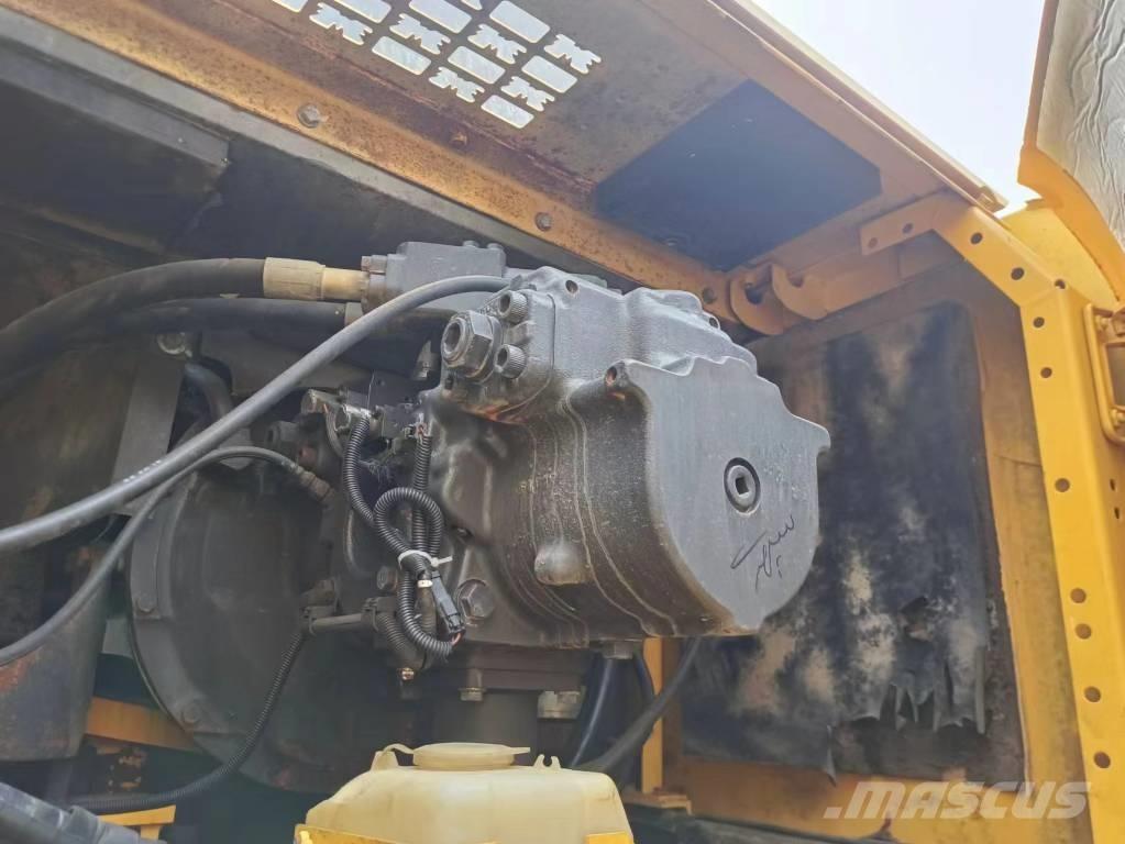 Komatsu PC 400-8 Kāpurķēžu ekskavatori