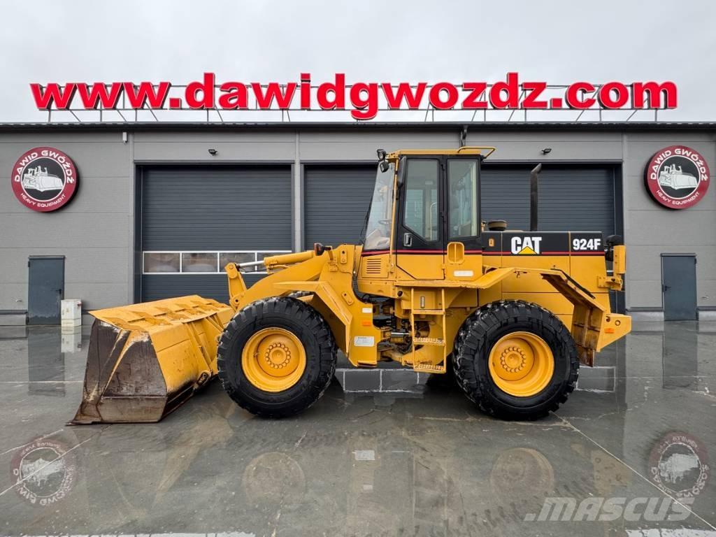 CAT 924 F Iekrāvēji uz riteņiem