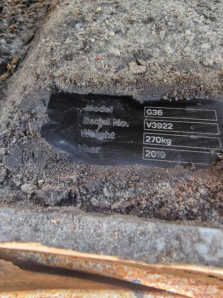 Komatsu G36 Mežizstrāde- Citi