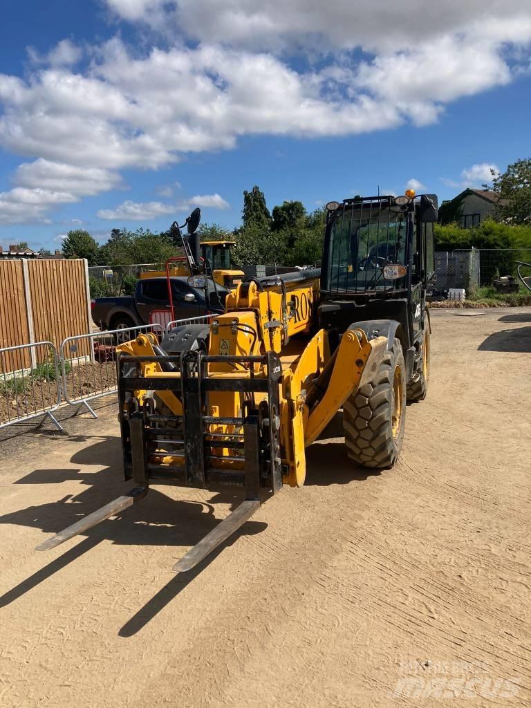 JCB 535 V 125 Teleskopiskie manipulatori
