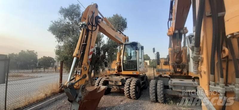 Liebherr A 904 C Ekskavatori uz riteņiem