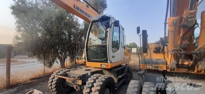 Liebherr A 904 C Ekskavatori uz riteņiem