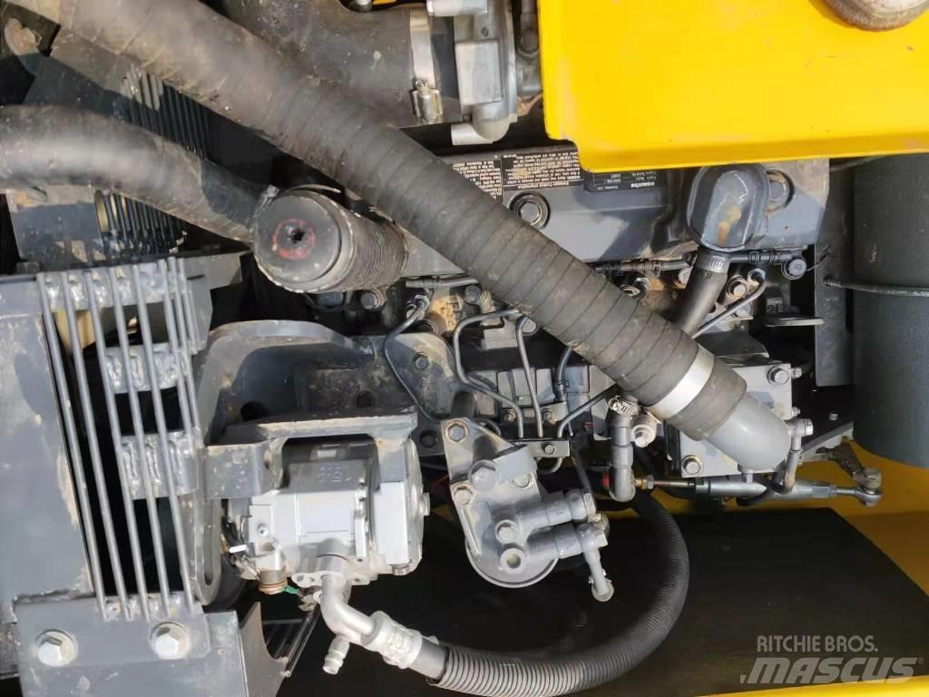 Komatsu PC 130 Kāpurķēžu ekskavatori