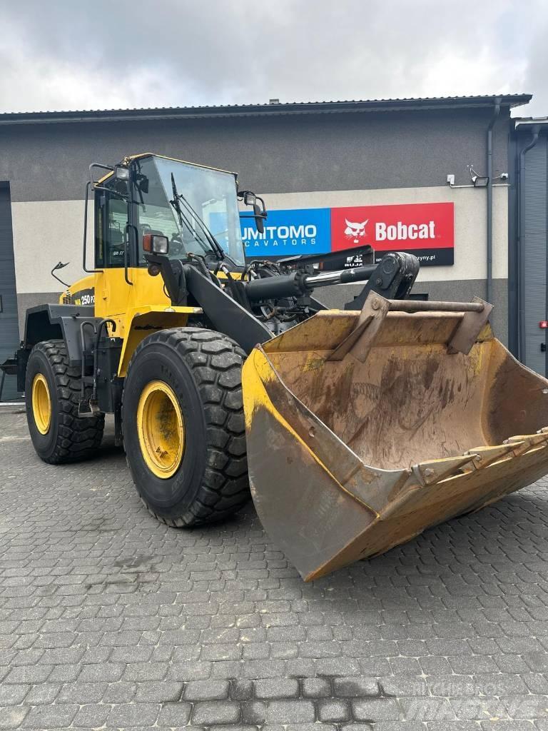 Komatsu WA 250 PZ-6 Iekrāvēji uz riteņiem