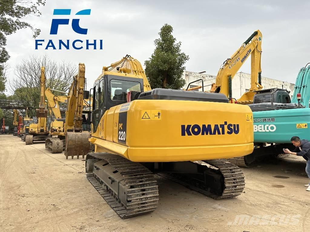 Komatsu PC 220 Kāpurķēžu ekskavatori