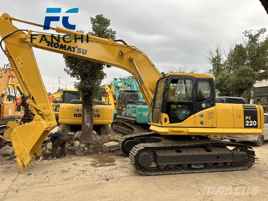 Komatsu PC 220 Kāpurķēžu ekskavatori