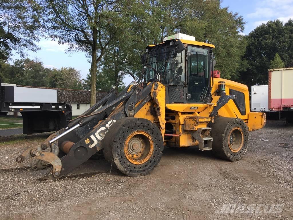 JCB 437 WHT Iekrāvēji uz riteņiem