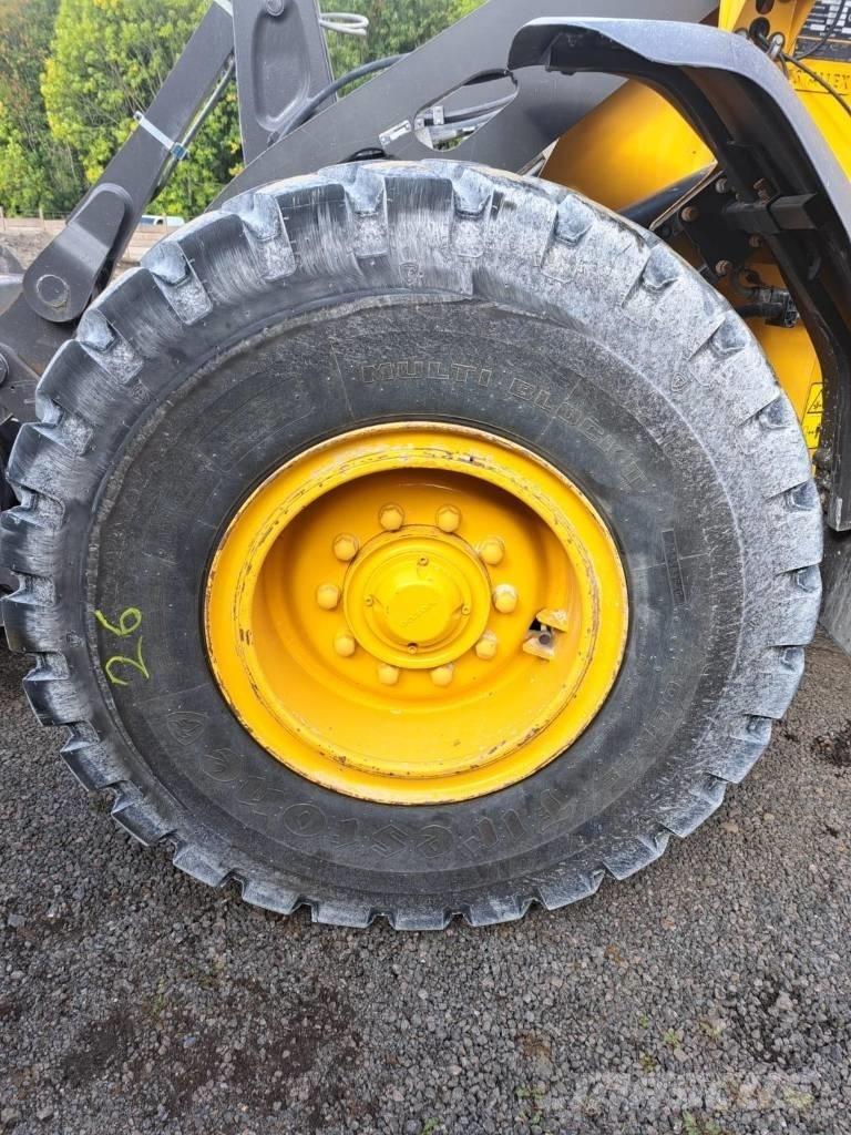 Volvo L60H Iekrāvēji uz riteņiem