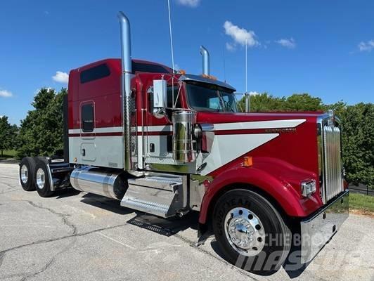 Kenworth W 900 Vilcēji