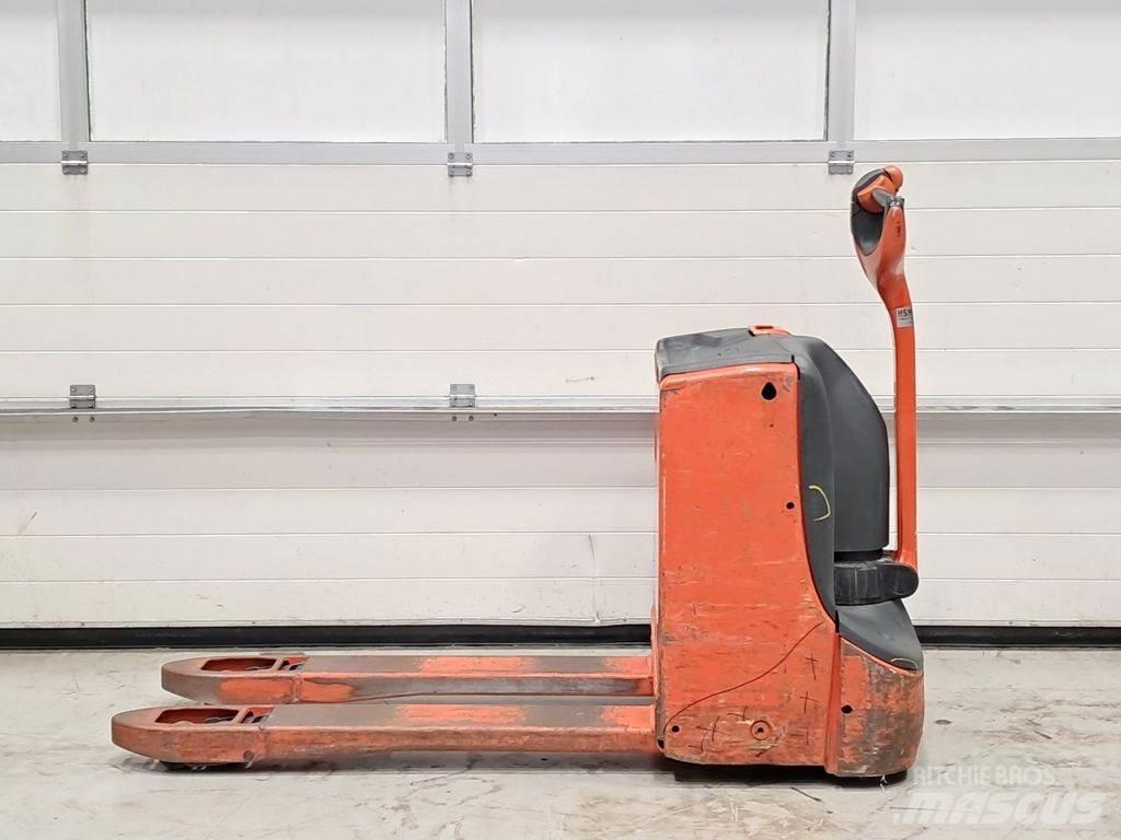 Linde T16 Zemie palešu pacēlāji