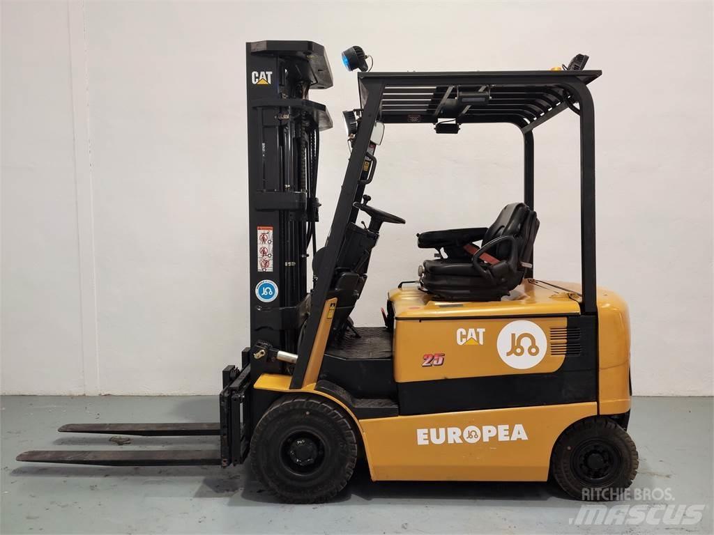 CAT EP25K PAC Elektriskie iekrāvēji