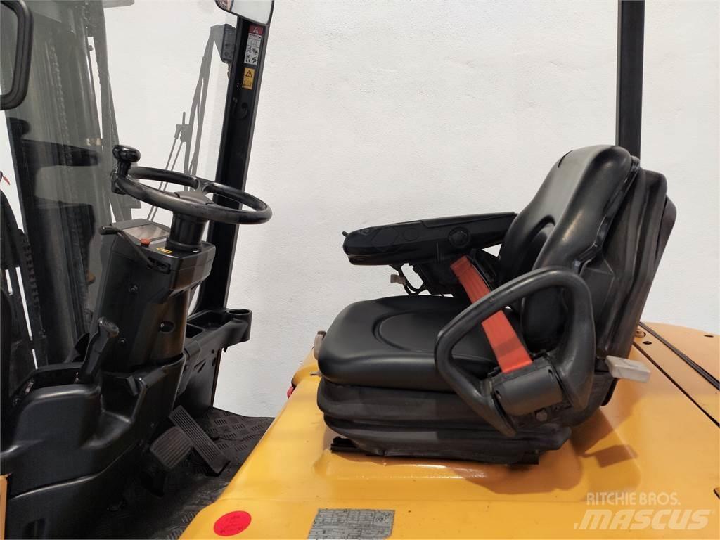 CAT EP25K PAC Elektriskie iekrāvēji