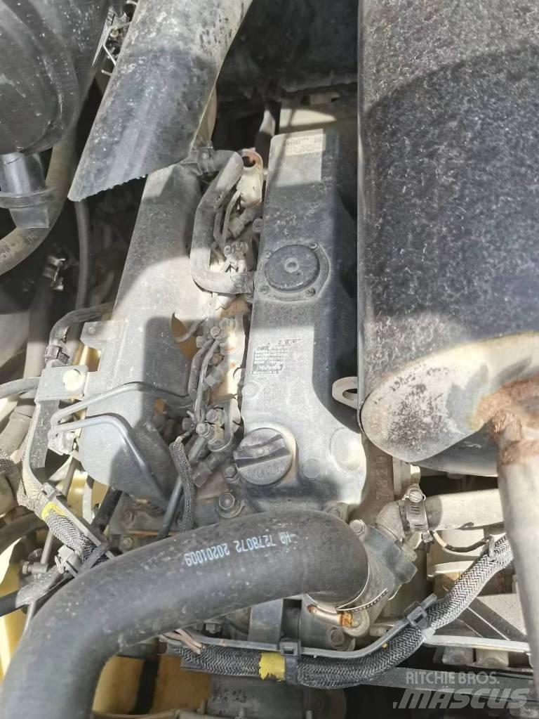 Bobcat S 16 Lietoti riteņu kompaktiekrāvēji