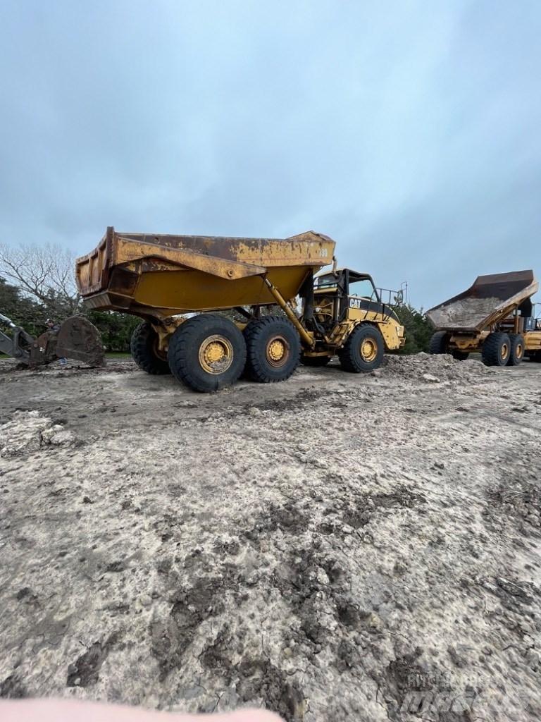 CAT 730 Artikulētie pašizgāzēji