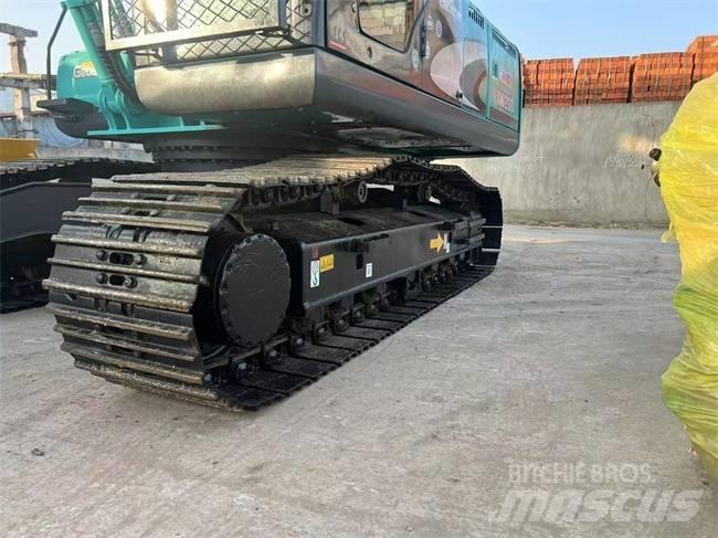 Kobelco SK 200 Kāpurķēžu ekskavatori