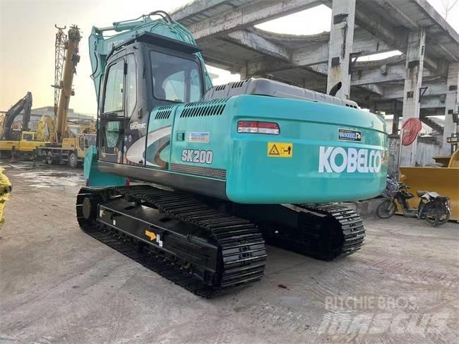 Kobelco SK 200 Kāpurķēžu ekskavatori