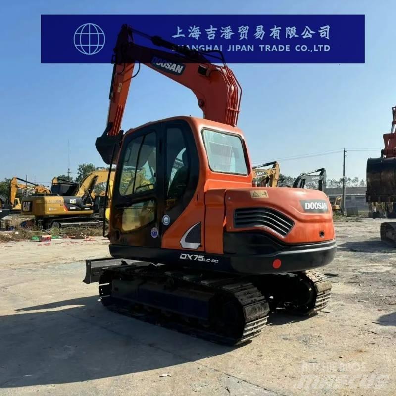 Doosan DX 75 Vidēja lieluma ekskavatori 7 t - 12 t