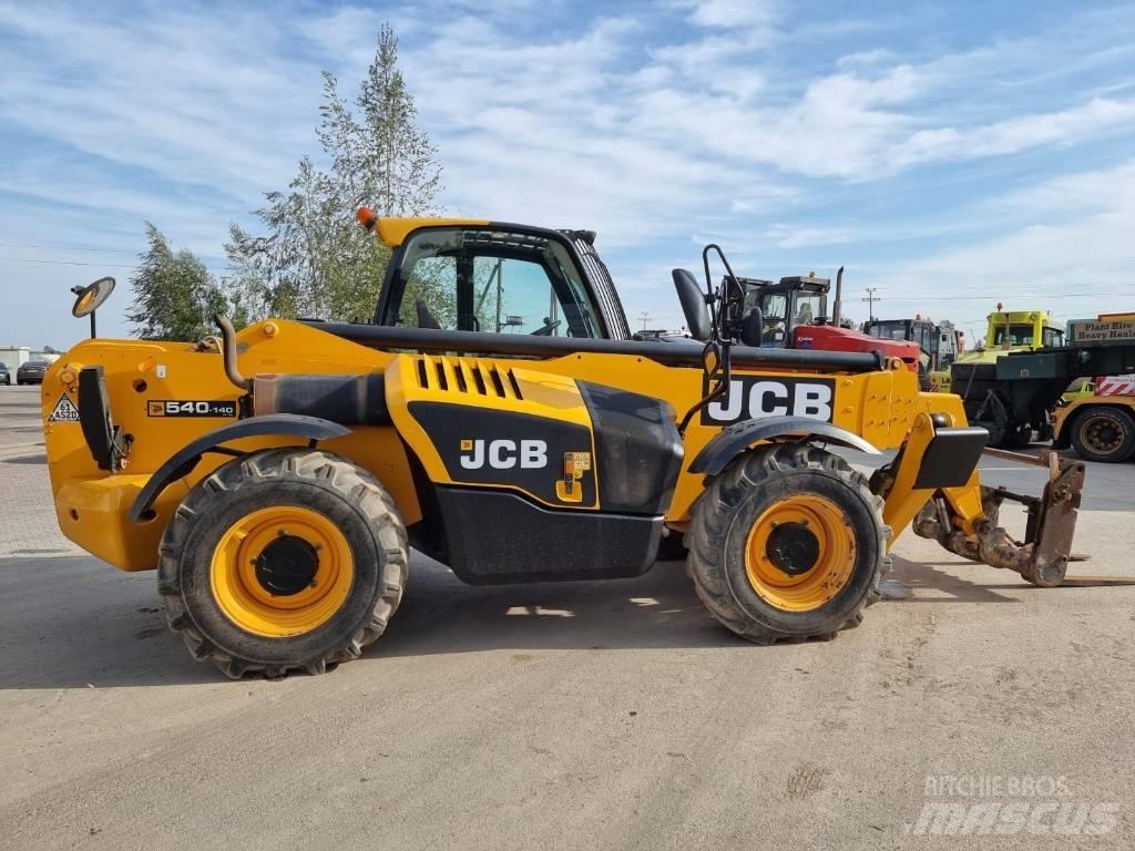 JCB 540-140 Hi Viz Teleskopiskie manipulatori