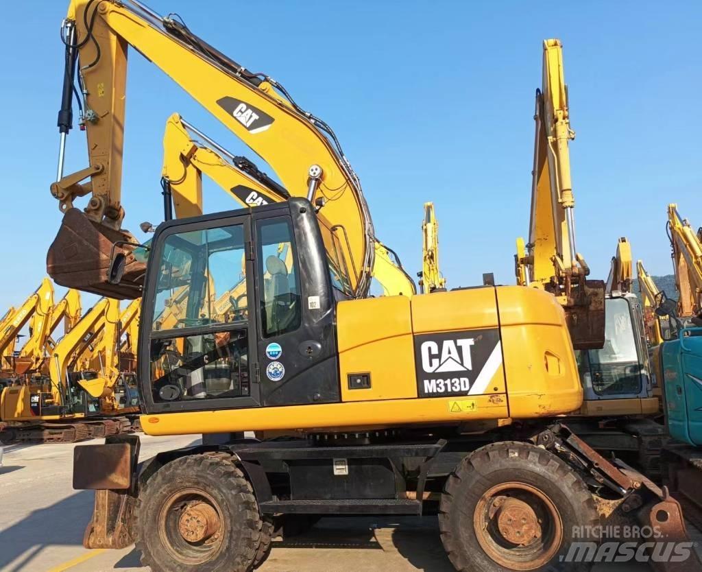 CAT CAT313D Vidēja lieluma ekskavatori 7 t - 12 t