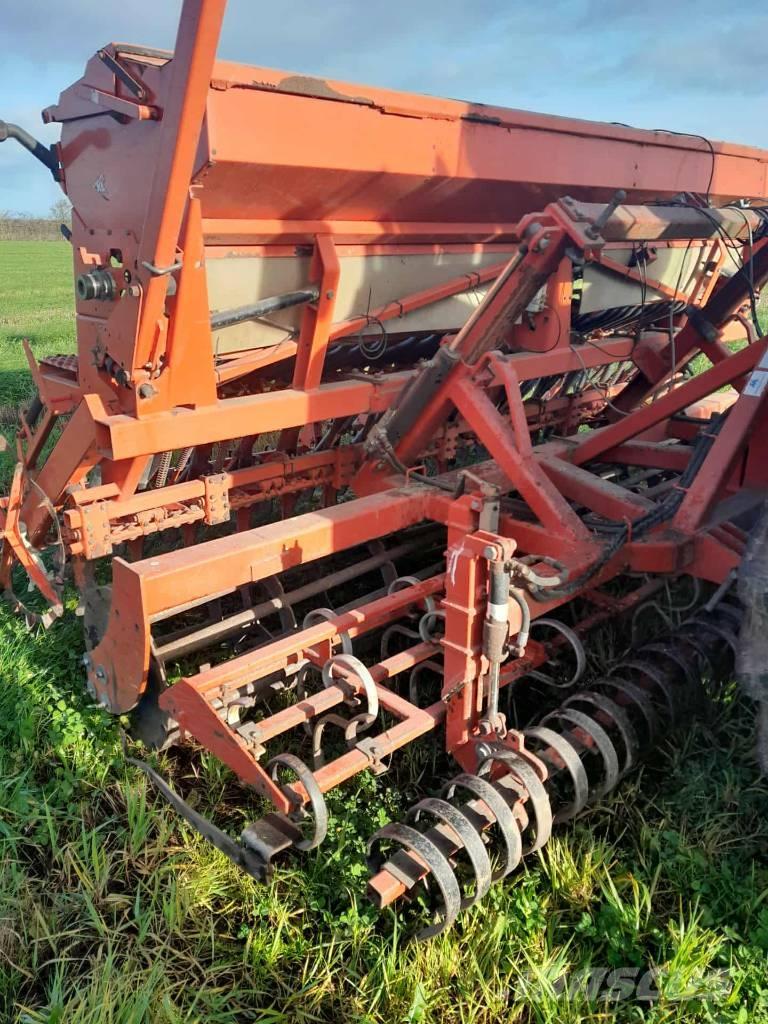 Kuhn Integra 4000 Kombinētās sējmašīnas