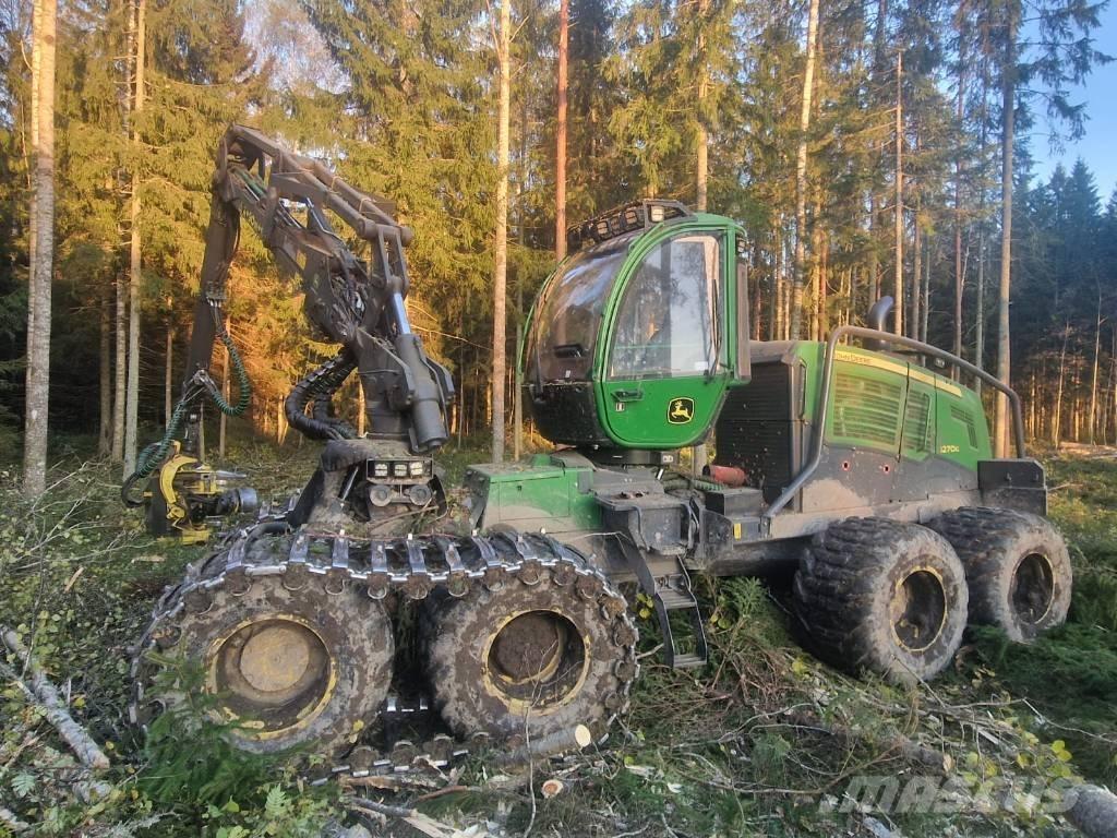 John Deere 1270G Harvesteri