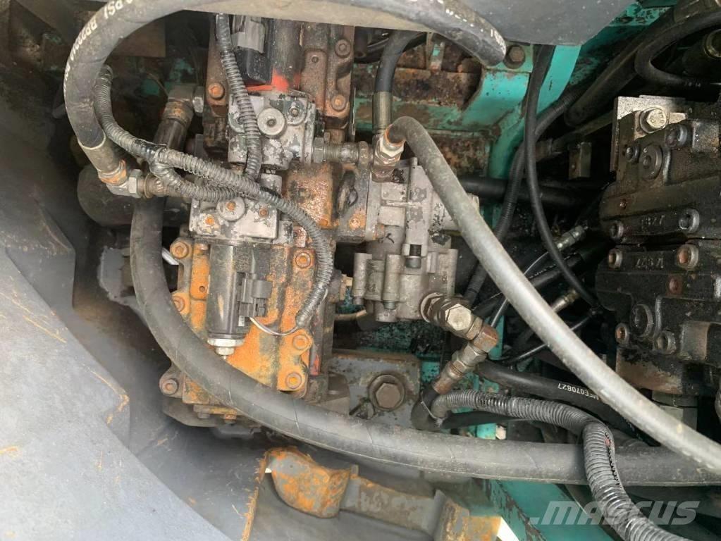 Kobelco SK 135 Kāpurķēžu ekskavatori