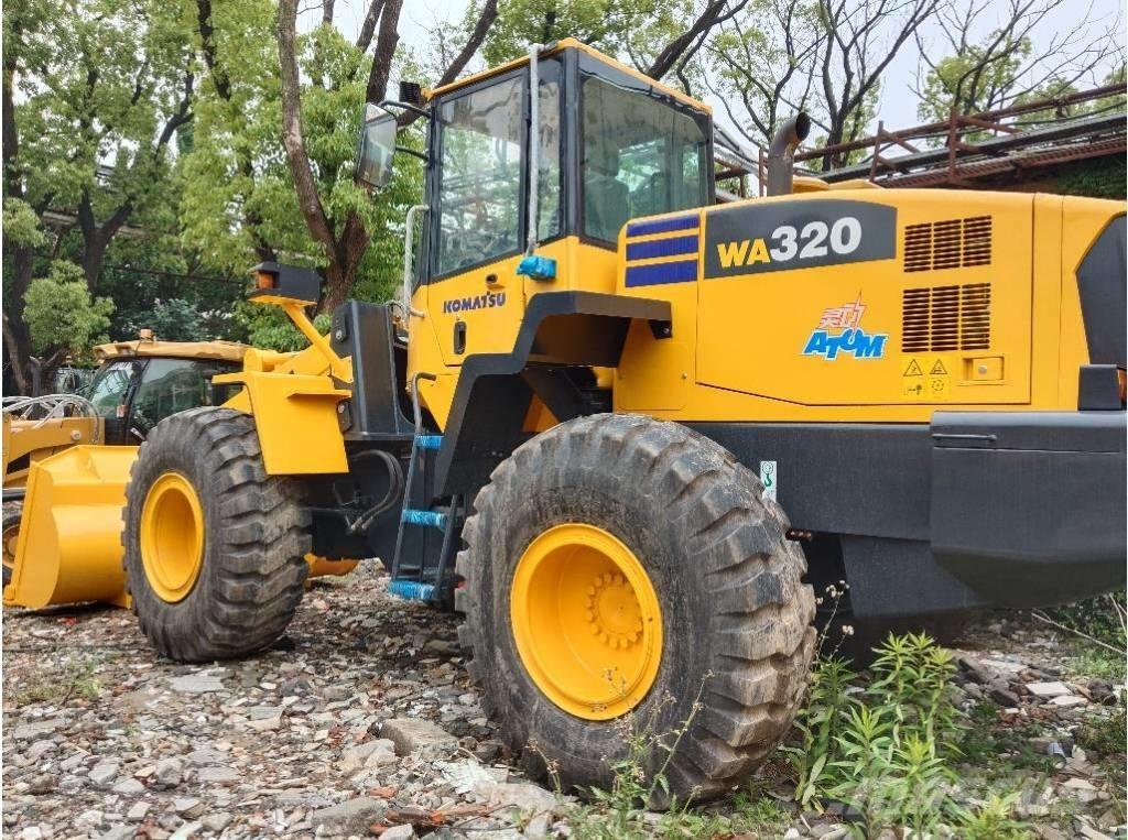 Komatsu WA 320-5 Iekrāvēji uz riteņiem