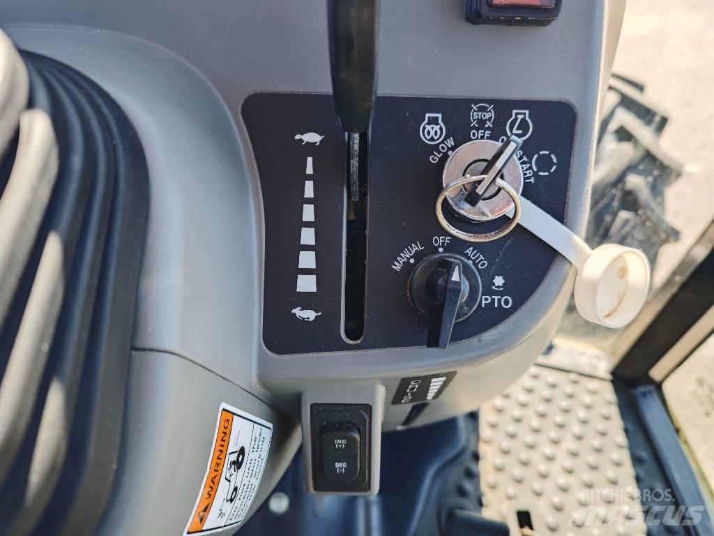 TYM T503 HST Komunālā tehnika instrumentu pārvadāšanai