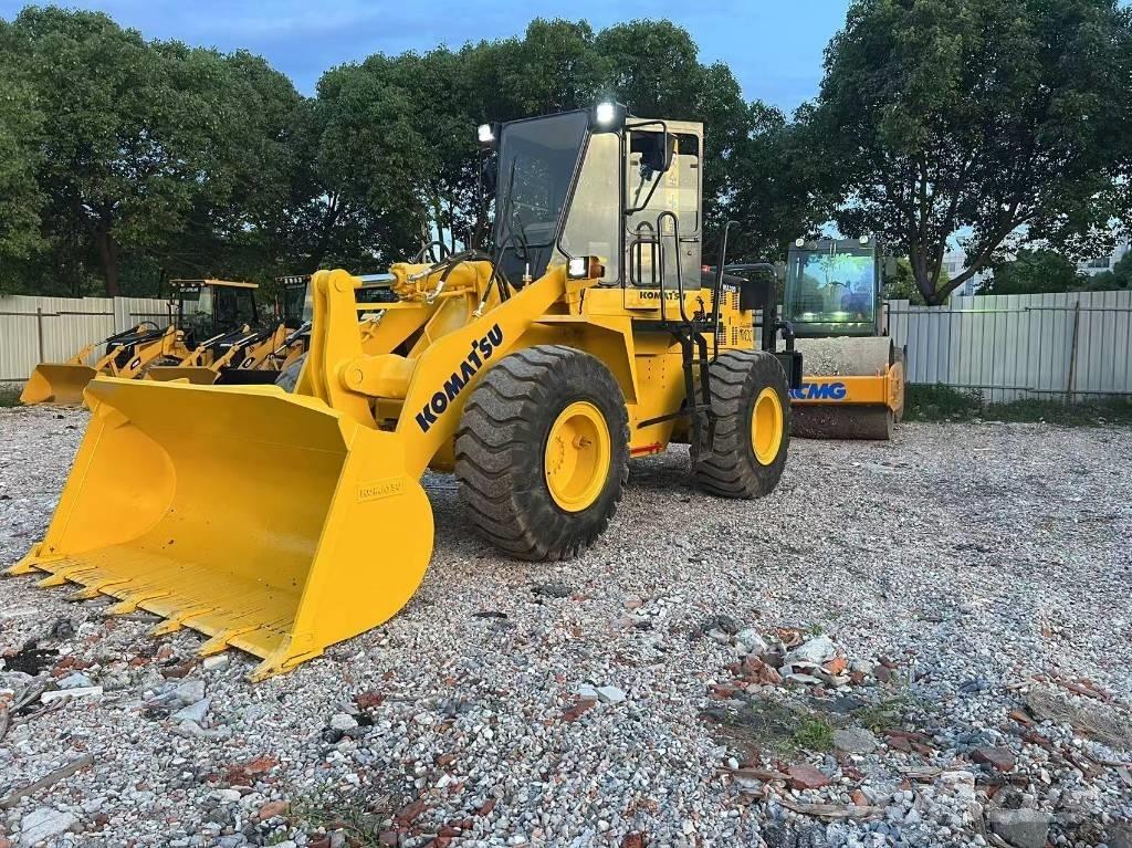 Komatsu WA 320-3 Iekrāvēji uz riteņiem