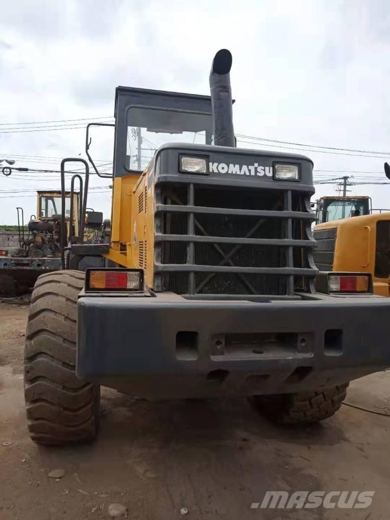 Komatsu WA 320-3 Iekrāvēji uz riteņiem