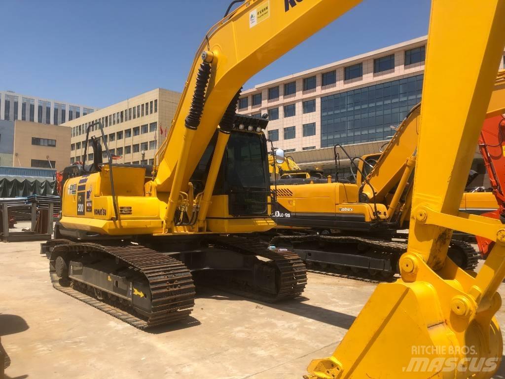Komatsu PC 200 Kāpurķēžu ekskavatori
