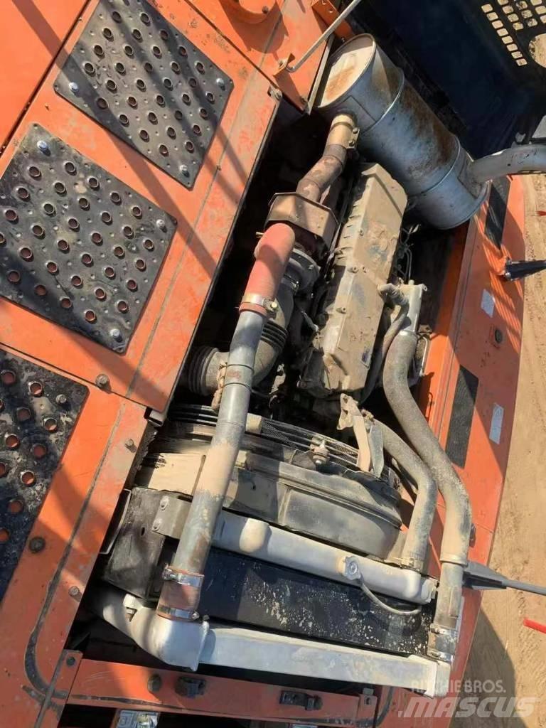 Hitachi zaxis330 Kāpurķēžu ekskavatori